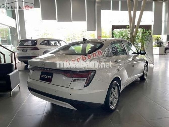 Hyundai Accent 1.5 AT 2025