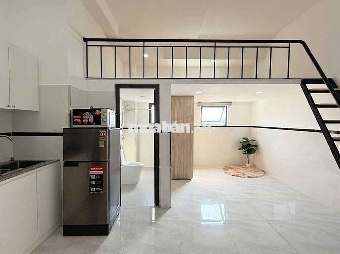 *** 2 phòng Duplex bancol và cửa sổ thoáng - Trống sẵn ở liền