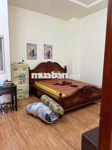 Nhà cho thuê : 9 triệu/tháng  + Diện tích: 4 x 14,5m nở hậu tài lộc