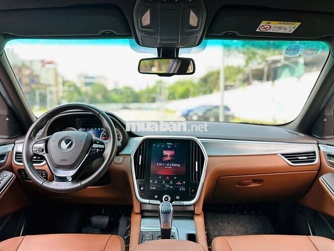 Vinfast Lux SA Premium 2019 - Biển HN