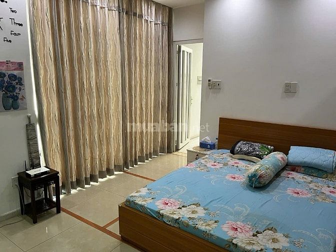 Bán Gấp Nhà Mặt Tiền Góc Ba Tháng Hai và Lý Nam Đế Quận 11