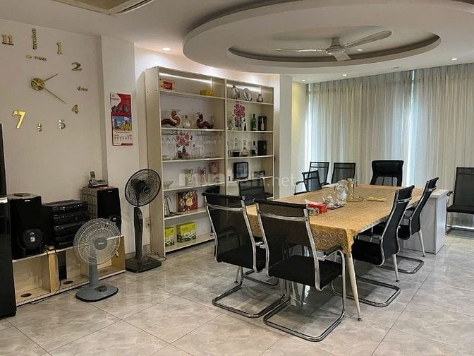 Bán Gấp Nhà Mặt Tiền Góc Ba Tháng Hai và Lý Nam Đế Quận 11