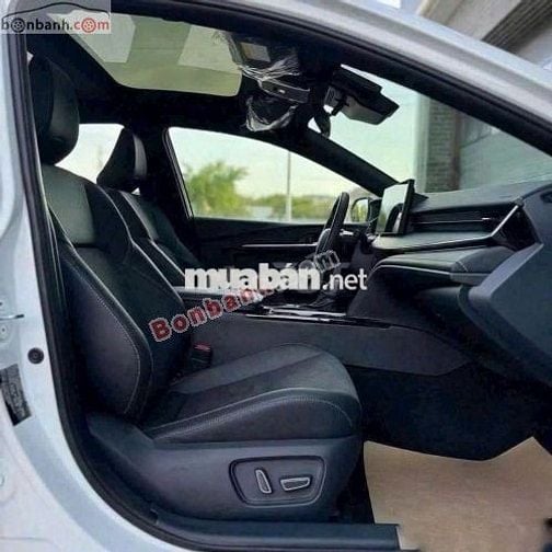 Toyota Camry 2.0Q 2025
