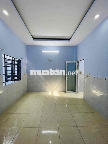 HÀNG THƠM NÈ CẢ NHÀ  - BÁN ĐẤT TẶNG NHÀ CẤP 3