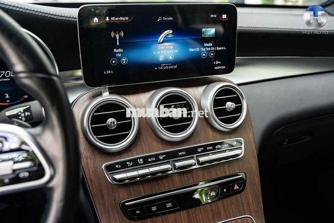 Mercedes Benz GLC Class 2021 - 46000 km