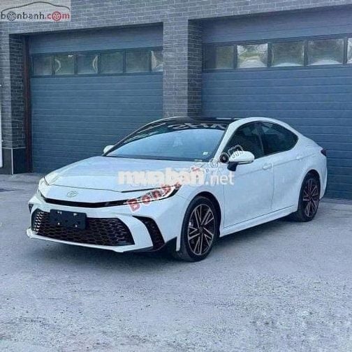 Toyota Camry 2.0Q 2025