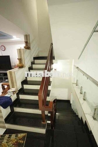 NHÀ 5 TẦNG MẶT TIỀN NGUYỄN ẢNH THỦ HT43 SIÊU ĐẸP KINH DOANH XẦM UẤT