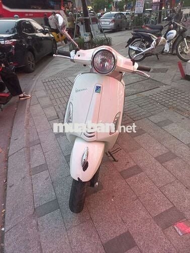 Bán xe nhà đang đi như hình
