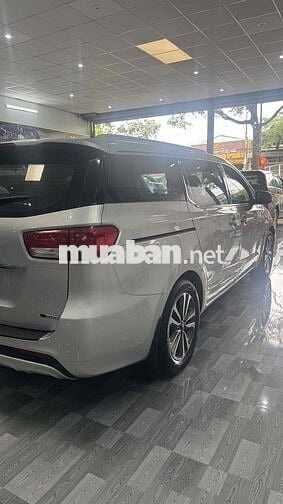 Kia Sedona 2017 2.2 DATH full dầu xe đẹp