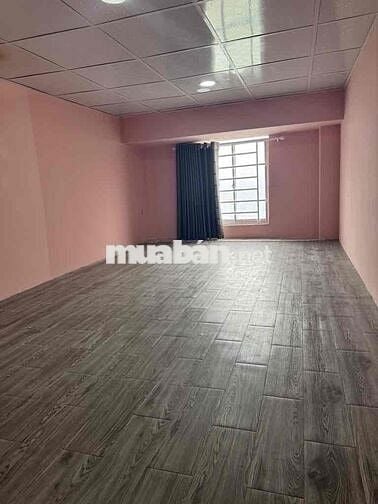 Nhà 4 Tầng - Ngay Giao Lộ - Bình Tân - 3 phòng - Hiện Hữu - hơn 3ty