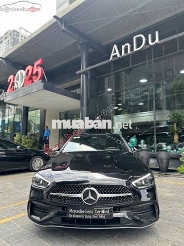 Mercedes-Benz C300 AMG CBU 2021 siêu lướt