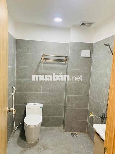 Cho thuê nhà Mặt tiền đg Phan Văn Trị, P7 GV, 1 trệt 2 lầu, trệt 4x25