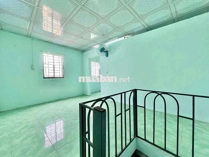 BÁN NHÀ TRỆT LẦU GIÁ RẺ - KẾ BÊN CHỢ , TRƯỜNG HỌC