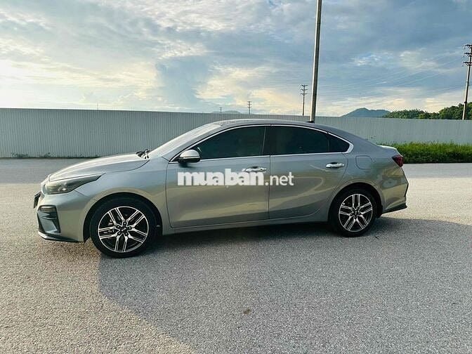 Kia Cerato 2019 2.0 AT Premium