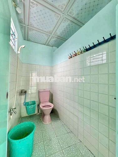 BÁN NHÀ TRỆT LẦU GIÁ RẺ - KẾ BÊN CHỢ , TRƯỜNG HỌC