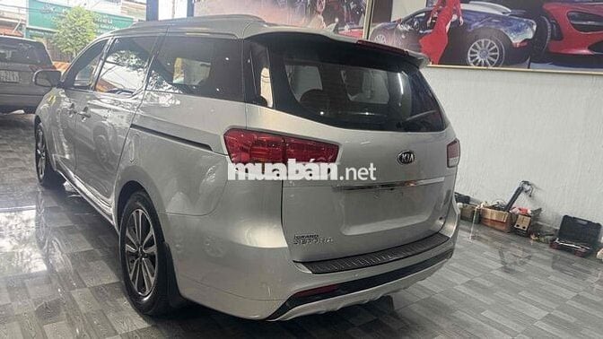 Kia Sedona 2017 2.2 DATH full dầu xe đẹp