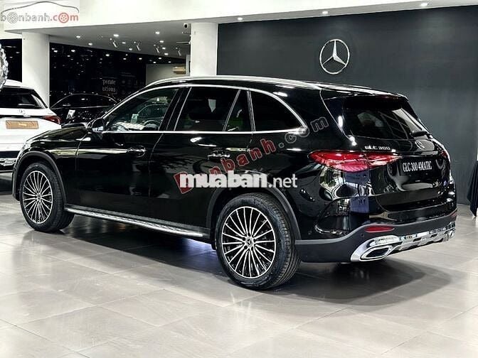 Mercedes-Benz GLC300 (V1) 2023 Siêu lướt