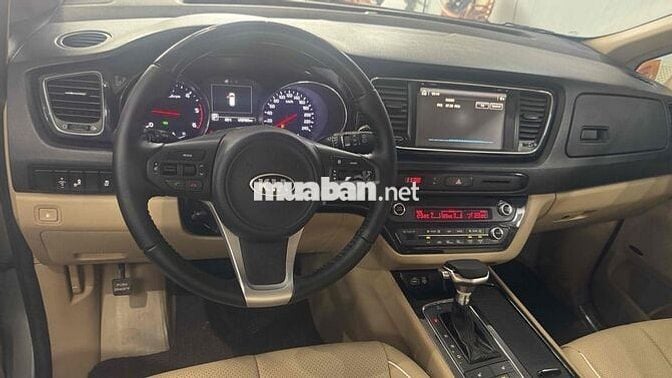 Kia Sedona 2017 2.2 DATH full dầu xe đẹp