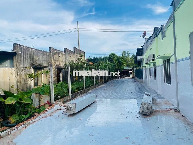 MẶT TIỀN KINH DOANH NÔNG TRƯỜNG 5X67- 70 TC 2TỶ250 TRIỆU
