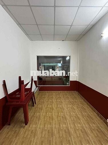 Mình cần share mặt bằng trống lầu 1 lối đi chung có ban công rộng