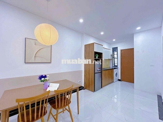 Thuê 2PN Chung Cư Đường Nguyễn Xí, Gần VLU, Bình Triệu Ban Công, UEF