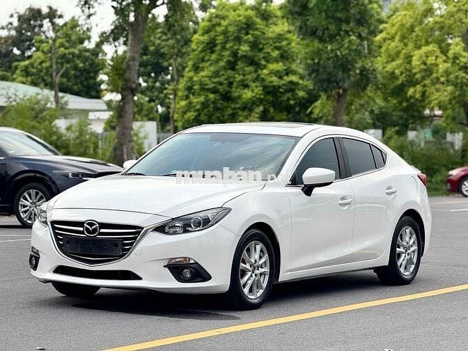 Mazda 3 1.5 AT Sedan 2015