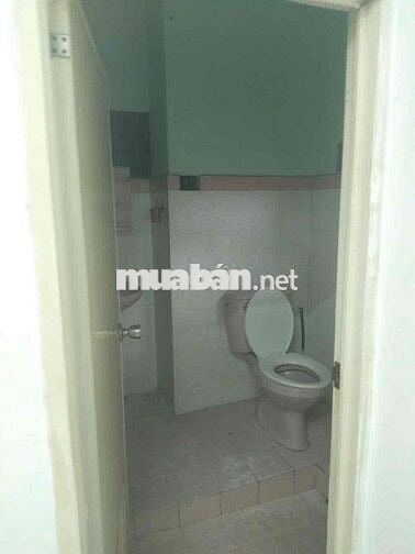 Cho thuê căn 5PN đường CMT8, Quận 10 cách MT chỉ 15m