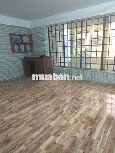 Cho thuê căn 5PN đường CMT8, Quận 10 cách MT chỉ 15m