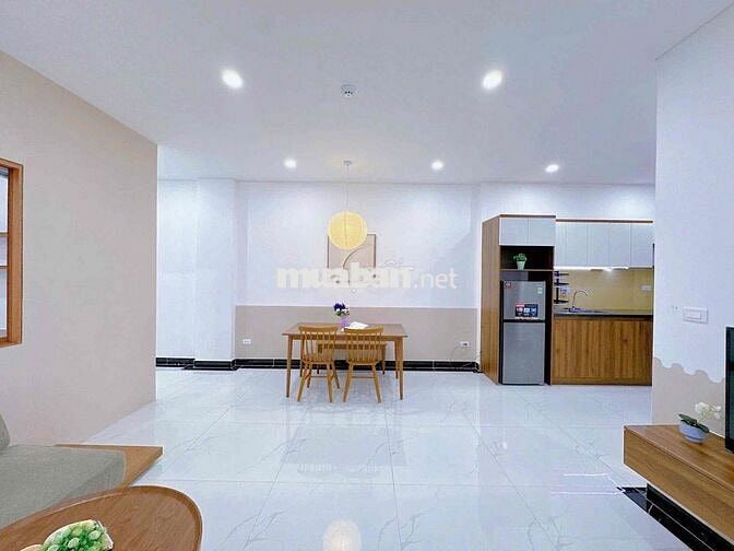 Thuê 2PN Chung Cư Đường Nguyễn Xí, Gần VLU, Bình Triệu Ban Công, UEF