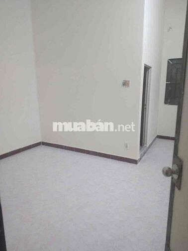 Cho thuê căn 5PN đường CMT8, Quận 10 cách MT chỉ 15m