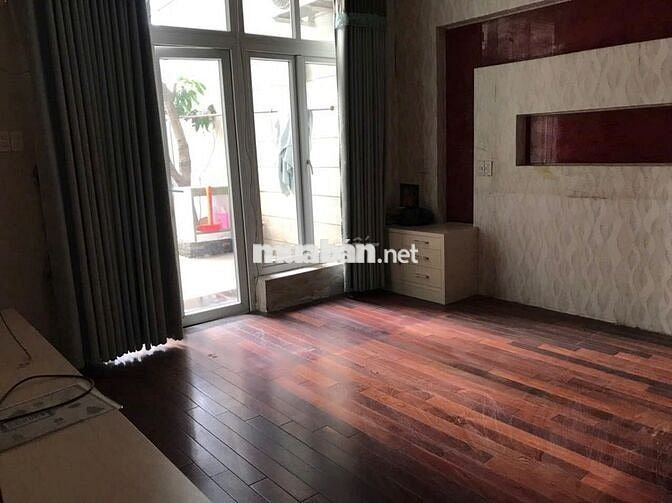 Ban công - full nội thất - giá 4,3tr