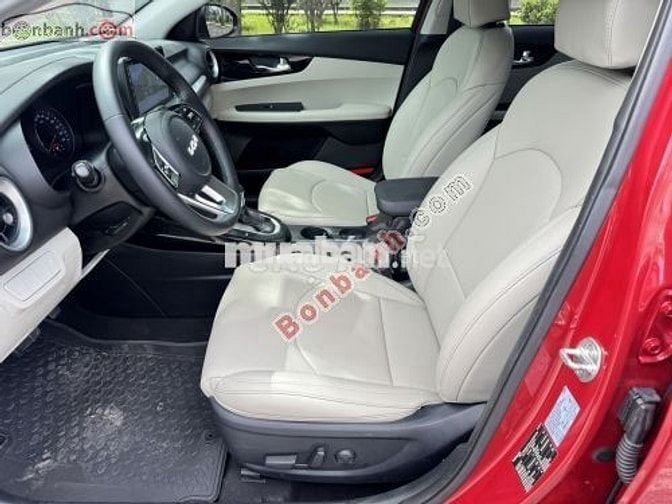 Kia K3 Luxury 1.6 AT 2022