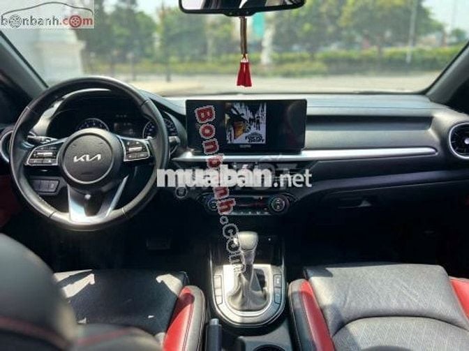 Kia K3 Luxury 1.6 AT 2022