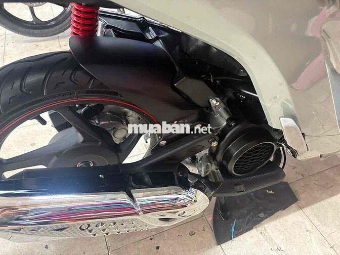 Xe Vợ đi . Muốn đổi xe khác . nhanh gọn lẹ
