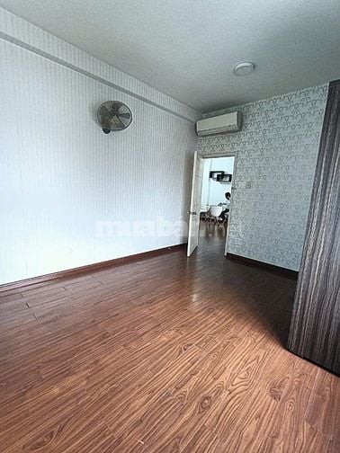 Bán gấp nhà đẹp, giá tốt: "Chốt" ngay căn hộ 109 Nguyễn Biểu 55m2,2pn