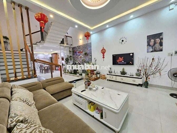 🌱 NHÀ ĐẸP 3 TẦNG NGUYỄN XUÂN KHOÁT 🌱
🪴 DIỆN TÍCH : 100m2. ☎️ ☎️