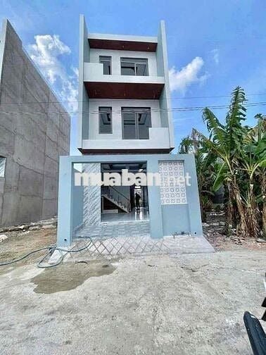 nhà mới xây cần tiền bán lỗ nhà sổ hồng riêng gần Bình Chánh