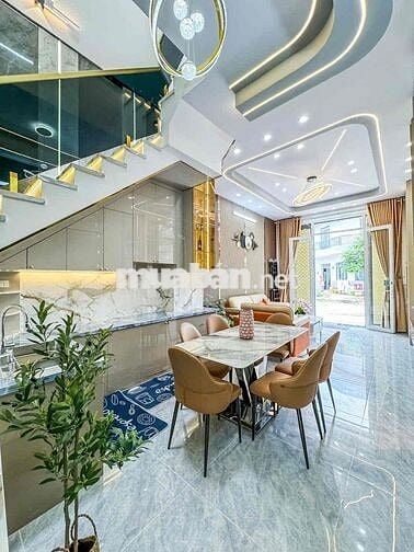 KDC CỬU LONG, CHỢ BÀ BỘ NHÀ TRỆT LẦU MỚI ĐẸP FULL NỘI THẤT ĐƯỜNG SỐ 2