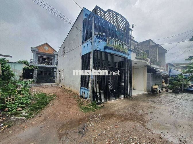 Bán nhà - Mặt Tiền ngang 7.8m – Nguyễn Tri Phương Dĩ An