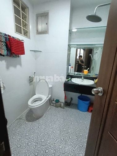Bán gấp nhà đẹp, giá tốt: "Chốt" ngay căn hộ 109 Nguyễn Biểu 55m2,2pn