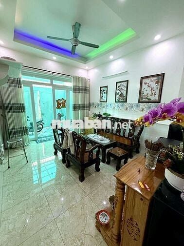 ĐHT 17- NGAY NGÔI SAO XANH- 4 LẦU- 60M- HXH 6M P. ĐÔNG HƯNG THUẬN- Q12