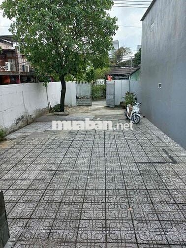 CHO THUÊ BIỆT THỰ RỘNG RÃI – VỊ TRÍ ĐẮC ĐỊA NGAY QUỐC LỘ 13, PHƯỜNG HI