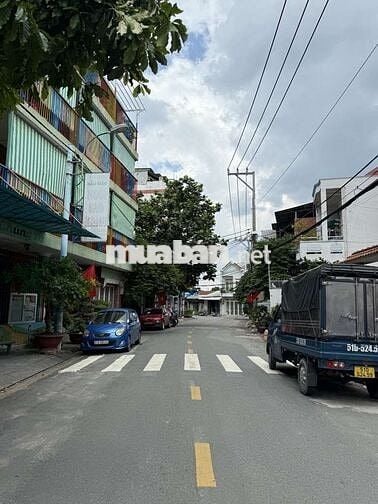 ĐHT 17- NGAY NGÔI SAO XANH- 4 LẦU- 60M- HXH 6M P. ĐÔNG HƯNG THUẬN- Q12