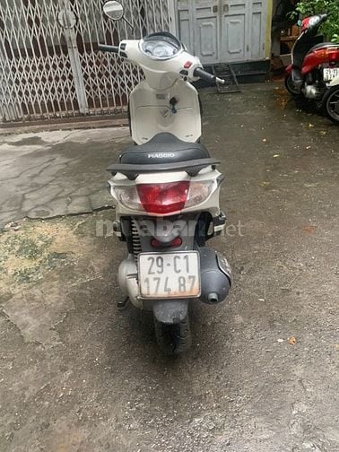 Cần bán xe Piaggio Fly Fi 125cc màu trắng, biển 29C1