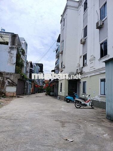 ĐHT 17- NGAY NGÔI SAO XANH- 4 LẦU- 60M- HXH 6M P. ĐÔNG HƯNG THUẬN- Q12