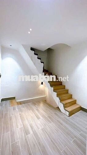 🏡 GIÁ TỐT HOÀNG DIỆU QUẬN 4 — HẺM RỘNG 4 MÉT — 3 TẦNG SANG TRỌNG 🏡