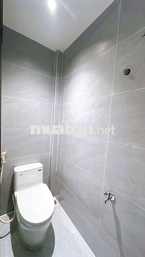 🏡 GIÁ TỐT HOÀNG DIỆU QUẬN 4 — HẺM RỘNG 4 MÉT — 3 TẦNG SANG TRỌNG 🏡