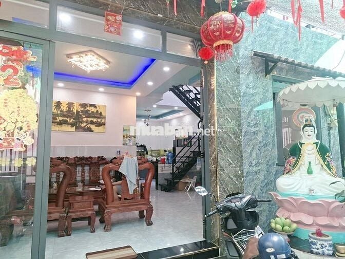 Gi.ảm 1.1tỏi-Nhỉnh 3đ-Nhà Nguyễn Văn Linh Quận7-88m2 -ngang 6,8m-hxh