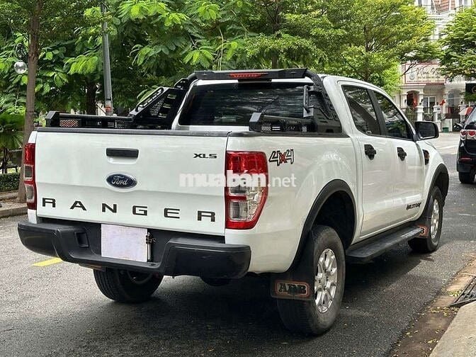Option 150 triệu Ford Ranger XLS 2021 lướt 7 vạn