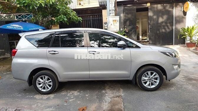 Toyota Innova 2019 2.0E 76000 km xe nhà chính chủ